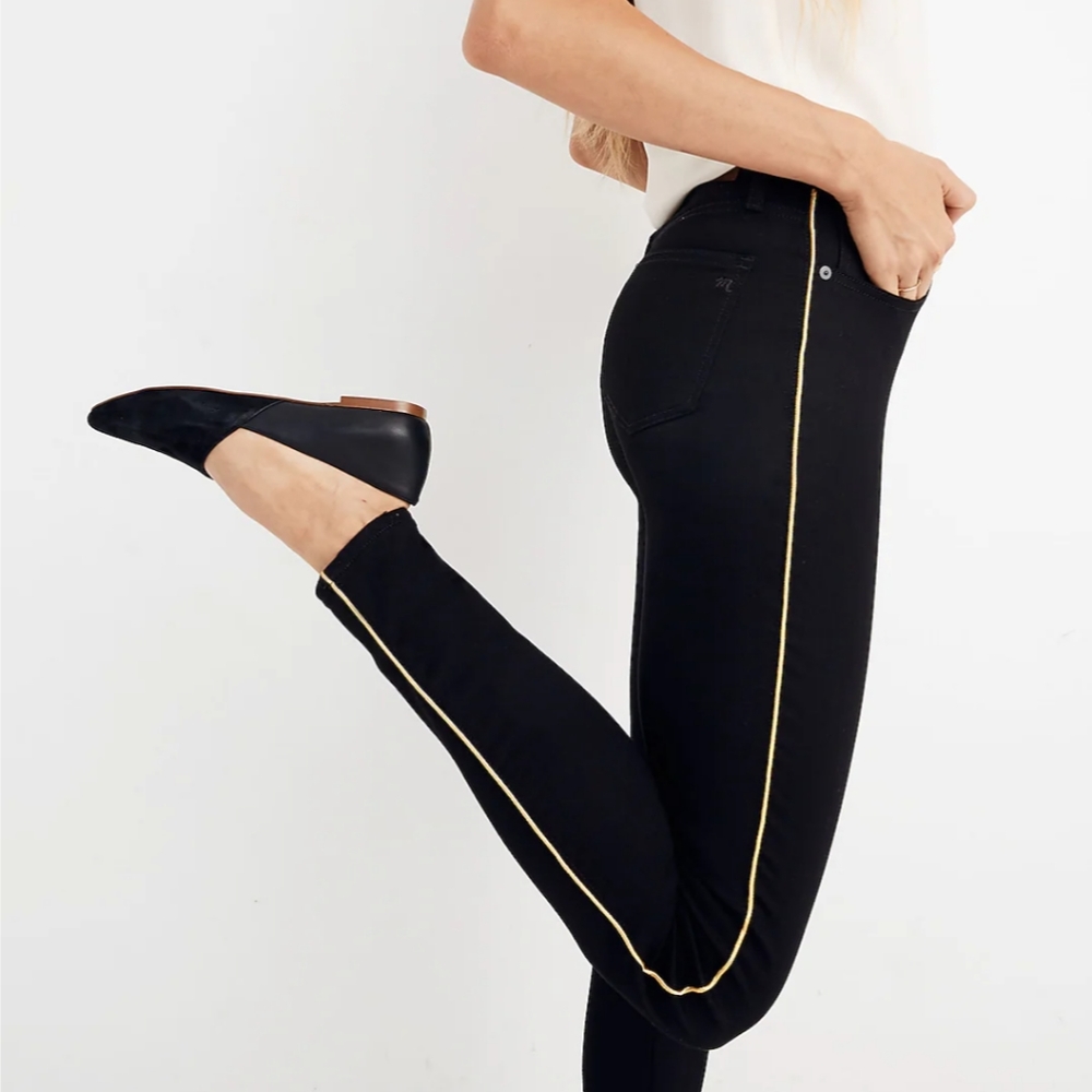 Madewell Women Hight rise skinny black jeans with gold sides size 27 P